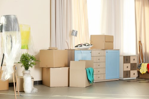Storage units in Belsizepark for home and business use