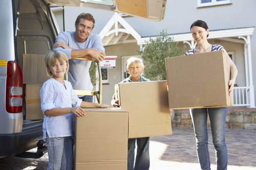 Organised relocation service in Belsizepark neighborhood