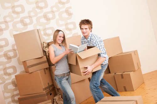 Local moving help in Belsizepark on residential streets
